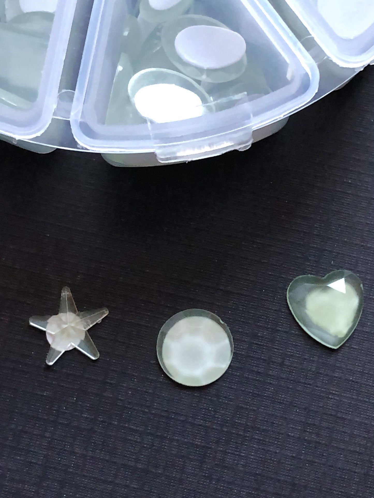 Glow In The Dark Acrylic Rhinestones Heart Star Square Oval Round 10-12mm