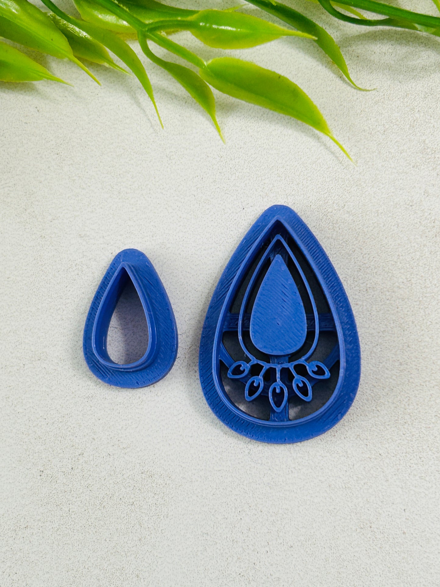 2pc Whimsy Foliage Bezel with Stone Polymer Clay Cutter Set - 7 Styles and 5 Sizes Available