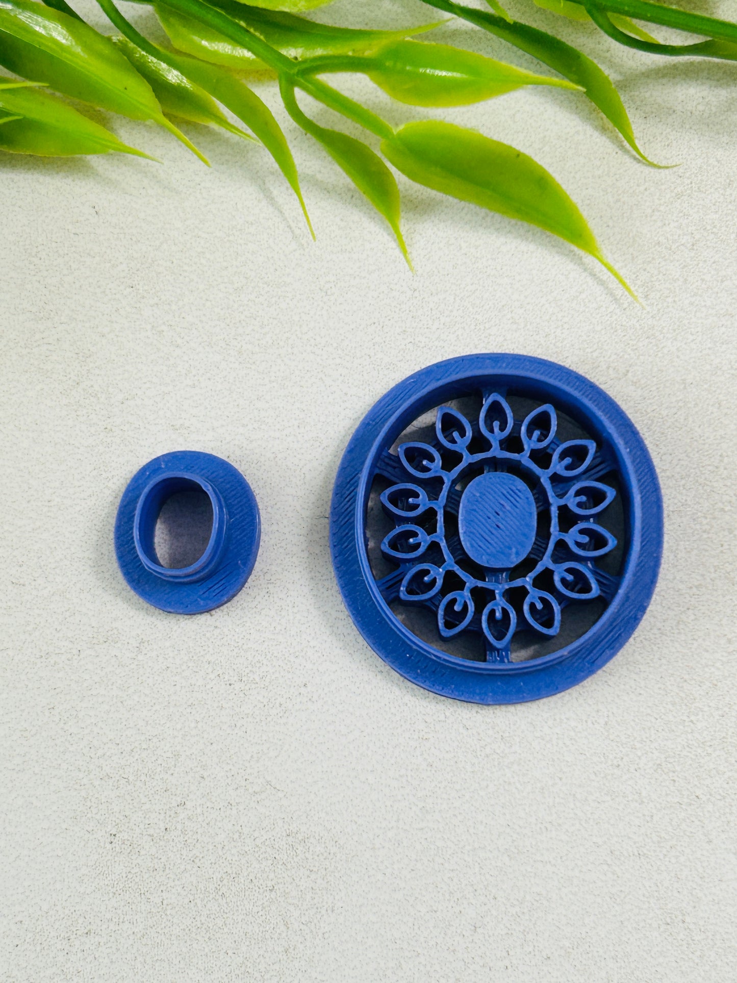 2pc Whimsy Foliage Bezel with Stone Polymer Clay Cutter Set - 7 Styles and 5 Sizes Available