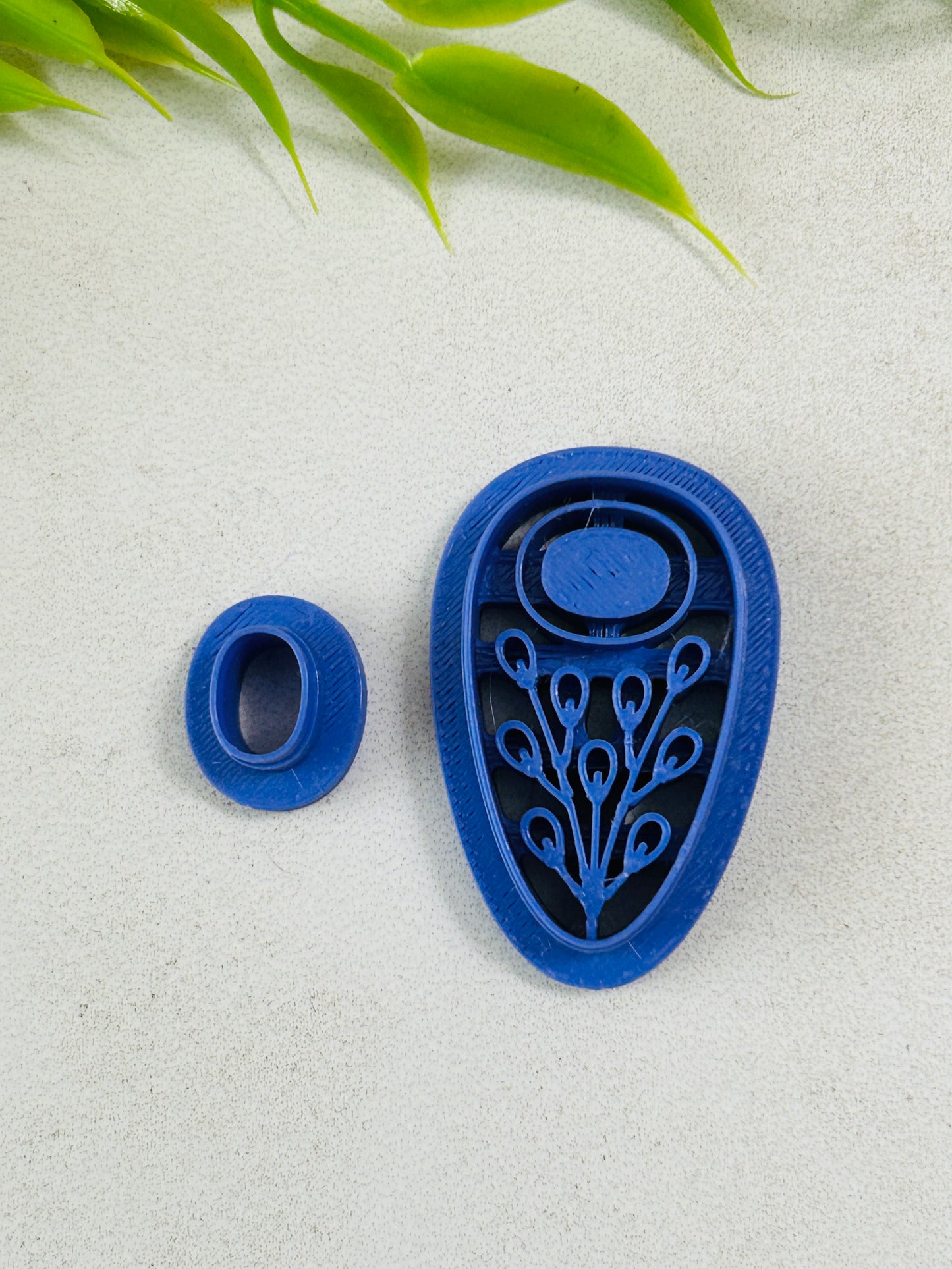 2pc Whimsy Foliage Bezel with Stone Polymer Clay Cutter Set - 7 Styles and 5 Sizes Available