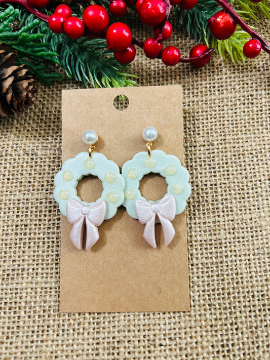 Retro Pearl Pastel Christmas Wreath with Pearl Stud Topper Dangle Earrings