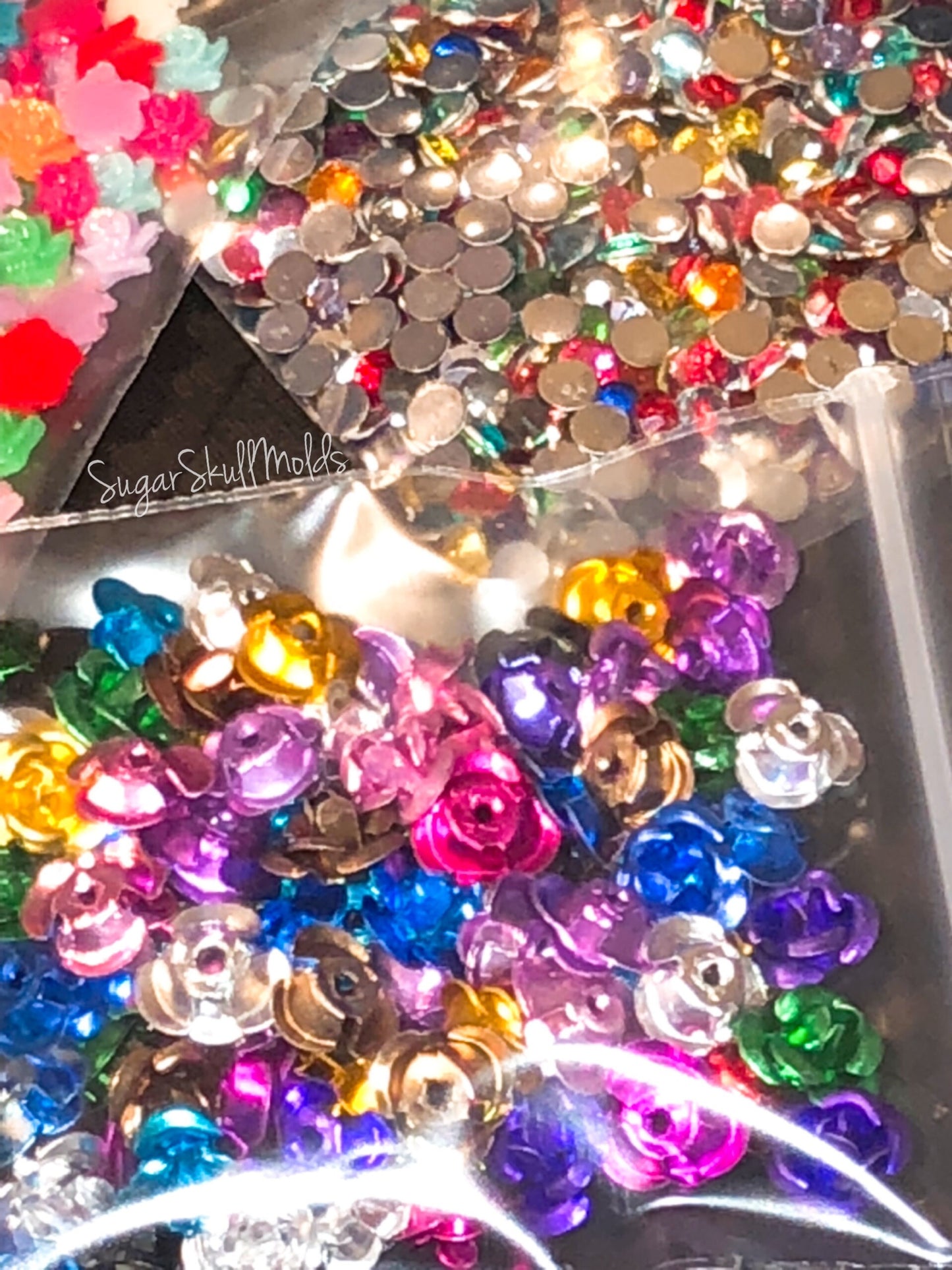 Set Of 3 Bags Of Assorted Flower Cabochons and Acrylic Rhinestone Flatback Gems