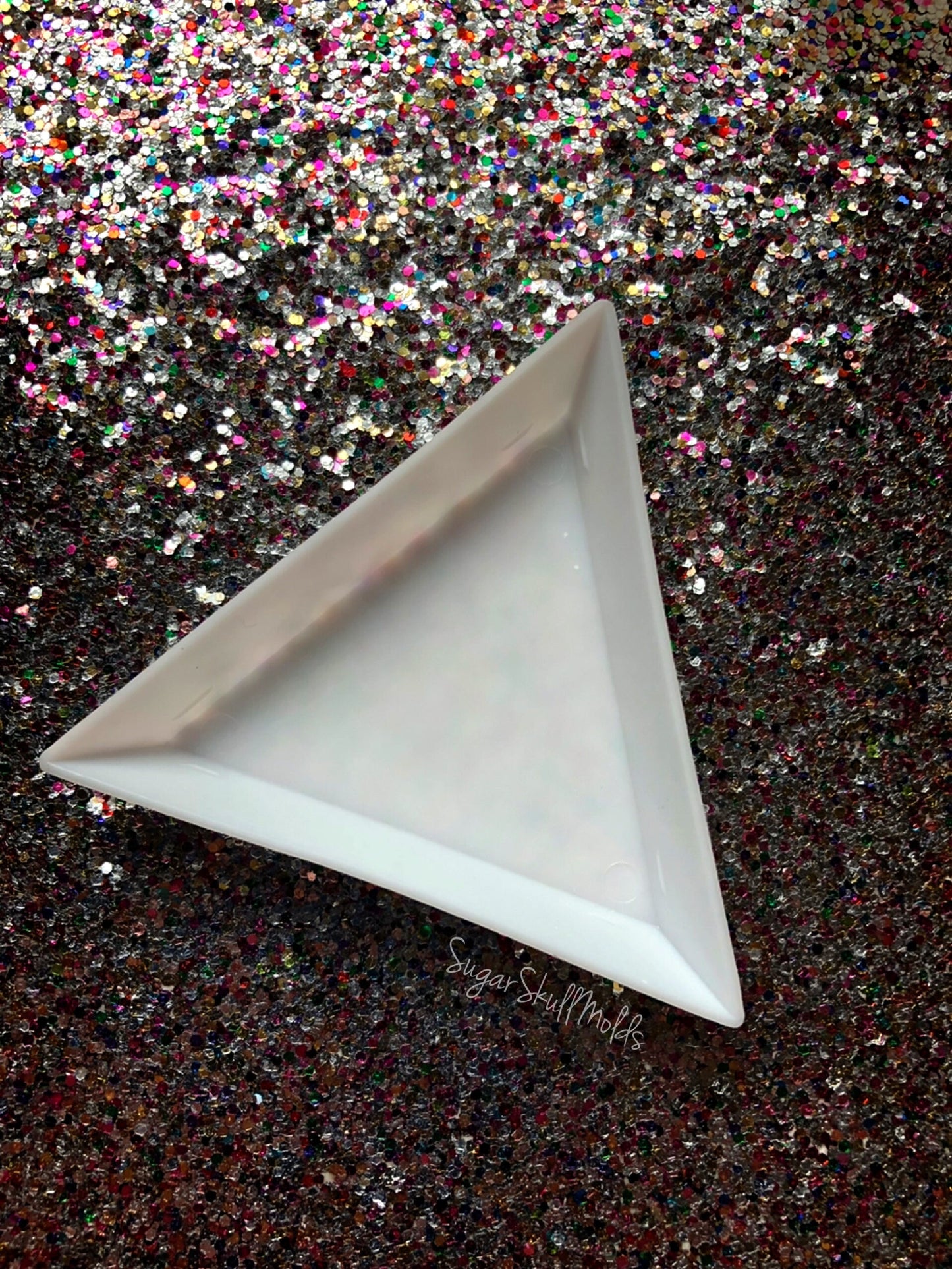 4Pcs Mini Plastic Triangle Bead Sorting Dish Trays For Crafting Painting Art