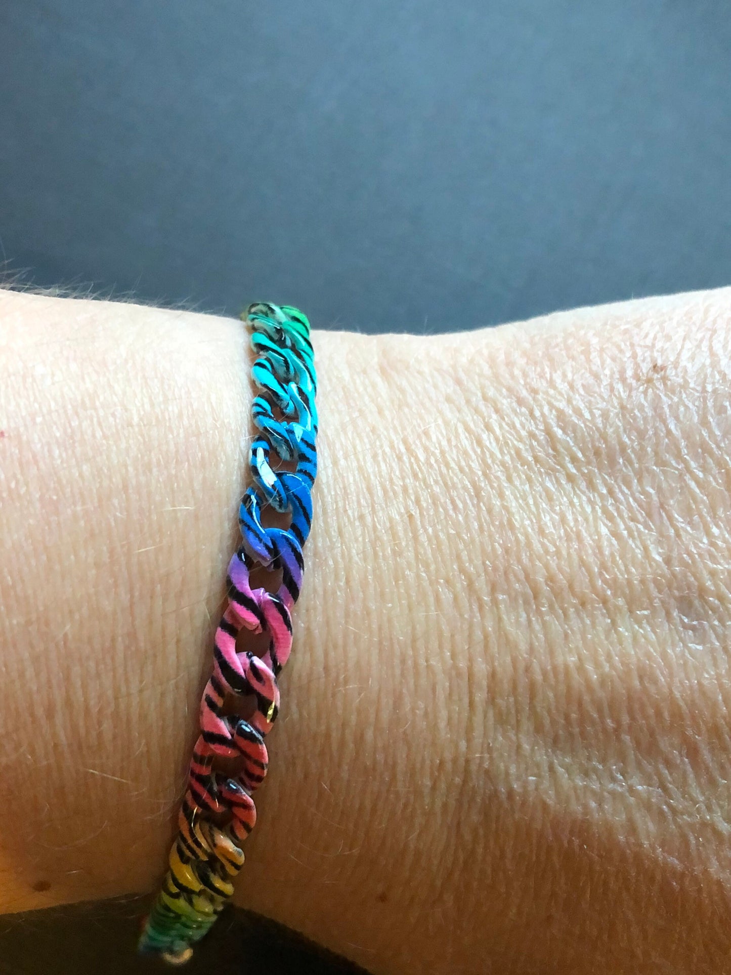 7 Inch Rainbow Zebra Animal Print 6x9mm Chain Link Charm Bracelets Enamel Painted  Lightweight Steel Metal Chain
