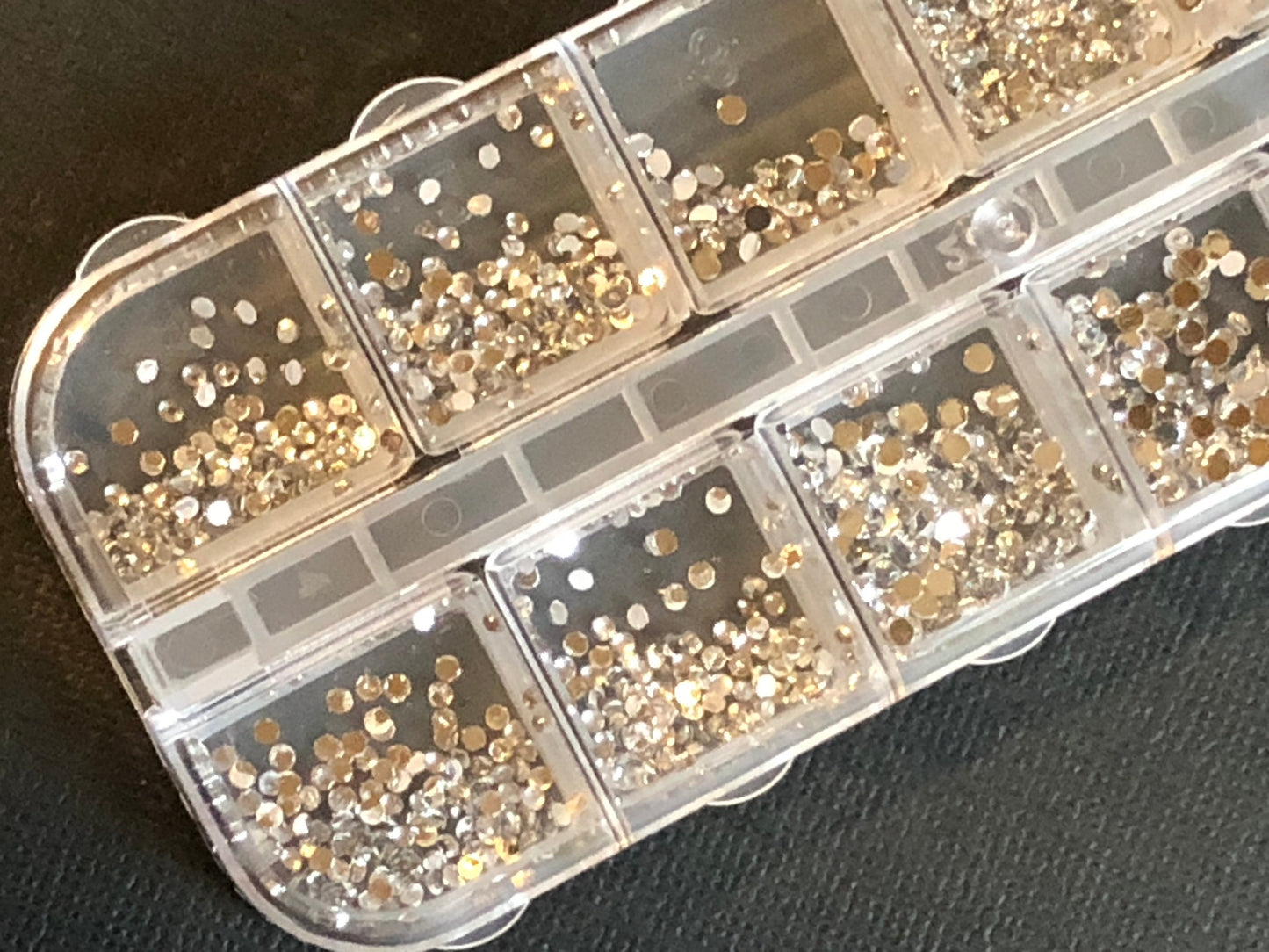 Assorted Clear Round Acrylic Rhinestones Mini Flatback Cabochon Set Approx 1.8 to 3mm