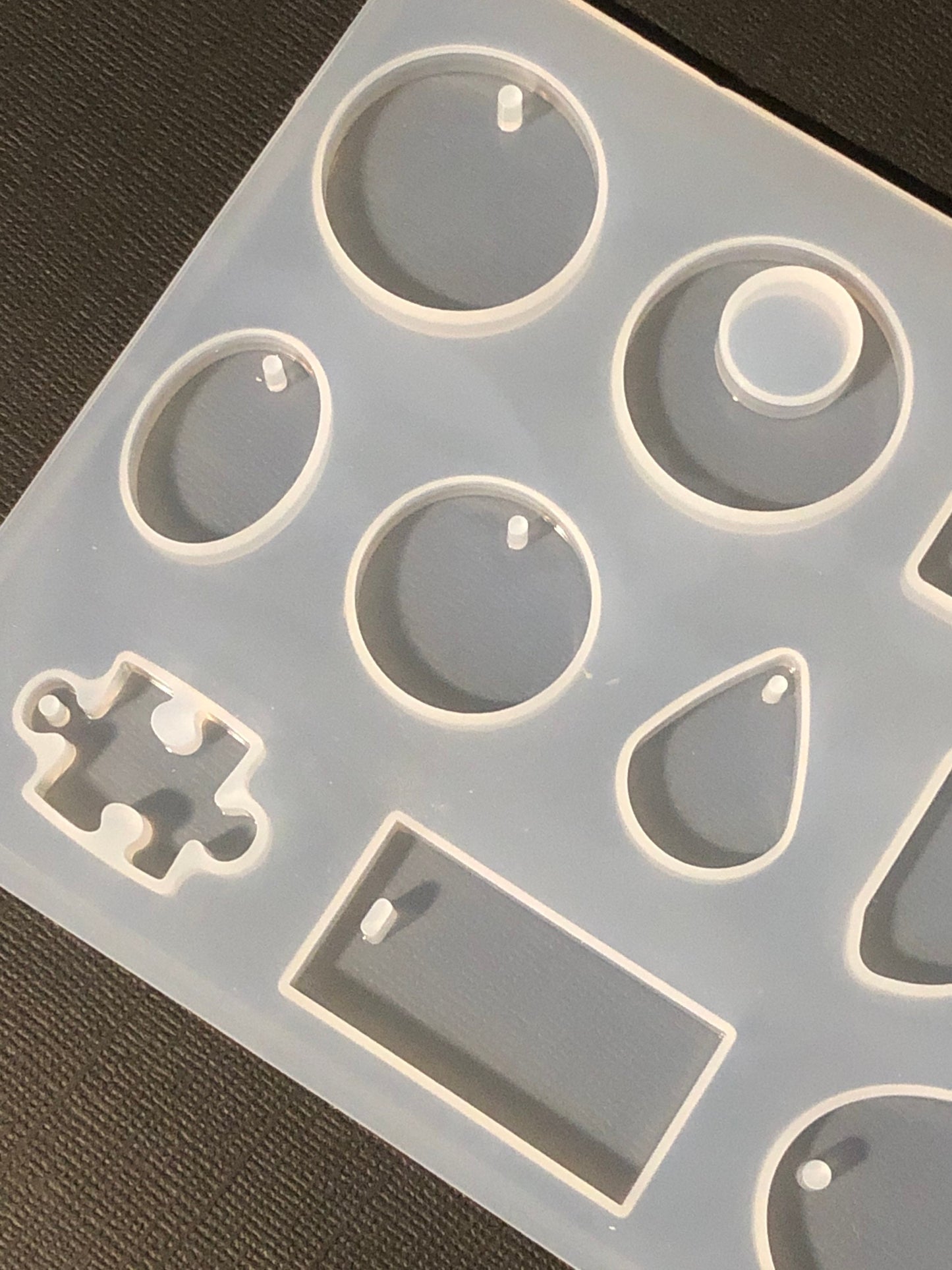 12pc Assorted Shape Round Disc Square Teardrop Rectangle Oval Puzzle Shape Flexible Clear Silicone Mold For Epoxy or UV Resin