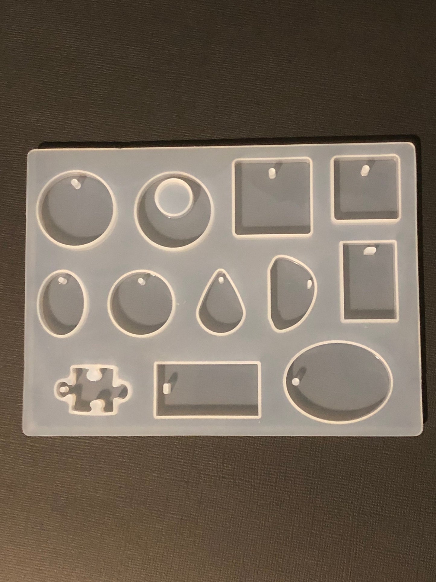 12pc Assorted Shape Round Disc Square Teardrop Rectangle Oval Puzzle Shape Flexible Clear Silicone Mold For Epoxy or UV Resin